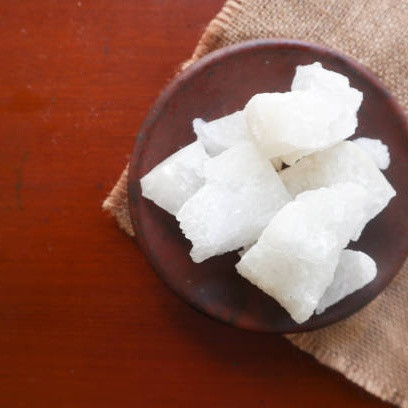 Cara Menggunakan Tawas pada Ketiak agar Nggak Bau Badan Seharian