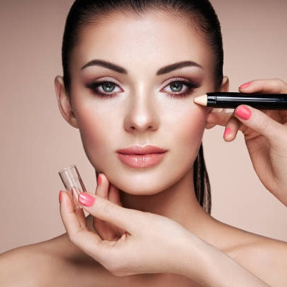 Cream Highlighter Bagus Nggak? Ini Plus Minusnya untuk Makeup