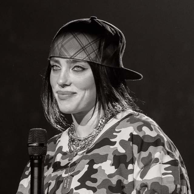 Mau Nikmatin Lagu Billie Eilish di Kamar?  Ini Perlengkapan Audio yang Pas 