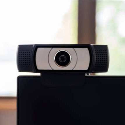 Webcam HD di Laptop Gelap Saat Meeting? Atasi dengan Cara Ini