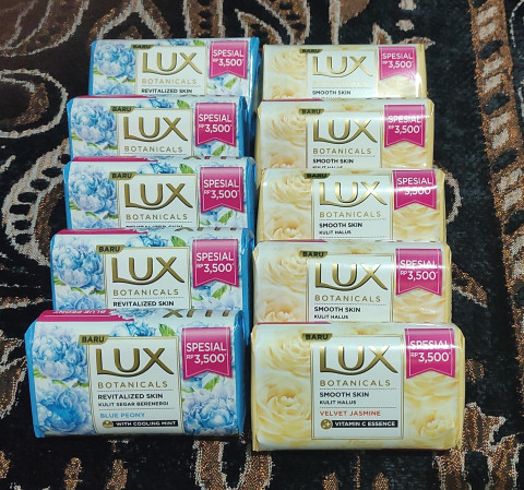 10 SABUN LUX - PAKET HEMAT SABUN BATANG LUX 75 GRAM ISI 10 PCS Image3
