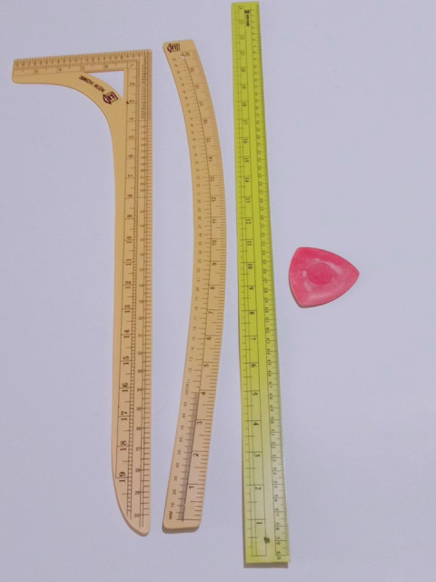 penggaris pola jahit 1 set isi 4 jenis - penggaris siku. lengkung. lurus. kapur warna acak satu ) - penggaris set kumplit - penggaris - pola jahit - jidar toko syifa toko syifa Image2