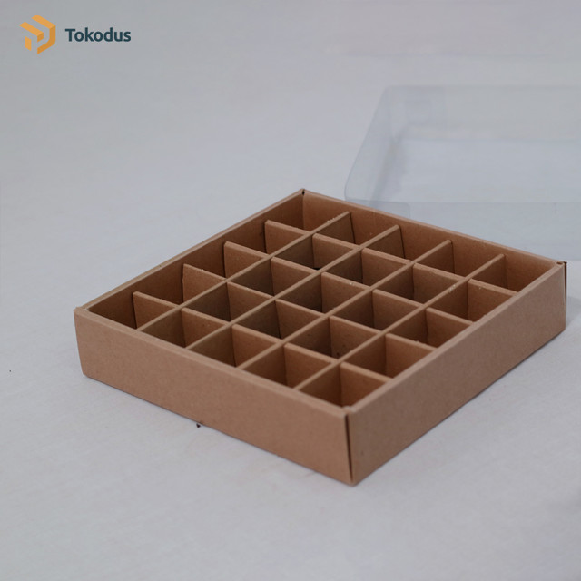 (ISI 10 PCS)Kardus Nastar/Box Kue Kering/Dus Sekat 21 x 21 x 45 cm Dus Nastar/Box Coklat (Bisa Custom) - Tokodus Bandung