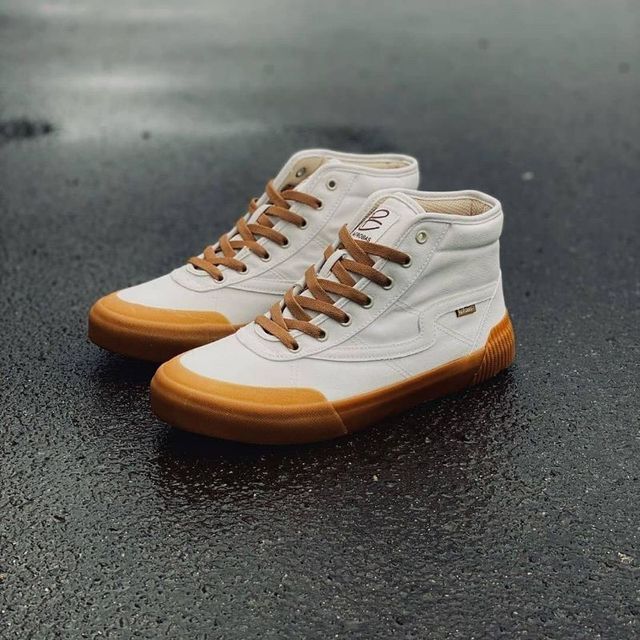 Patrobas Equip High White Gum Made in Indonesia