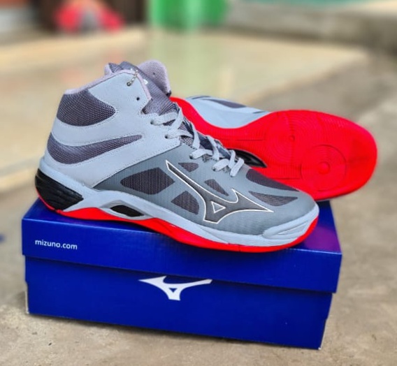 sepatu olahraga pria mizuno Thunders blade/sepatu badminton/sepatu tenis pria/sepatu pria/sepatu voli pria/sepatu mizuno termurah/sepatu senam pria/sepatu lari pria