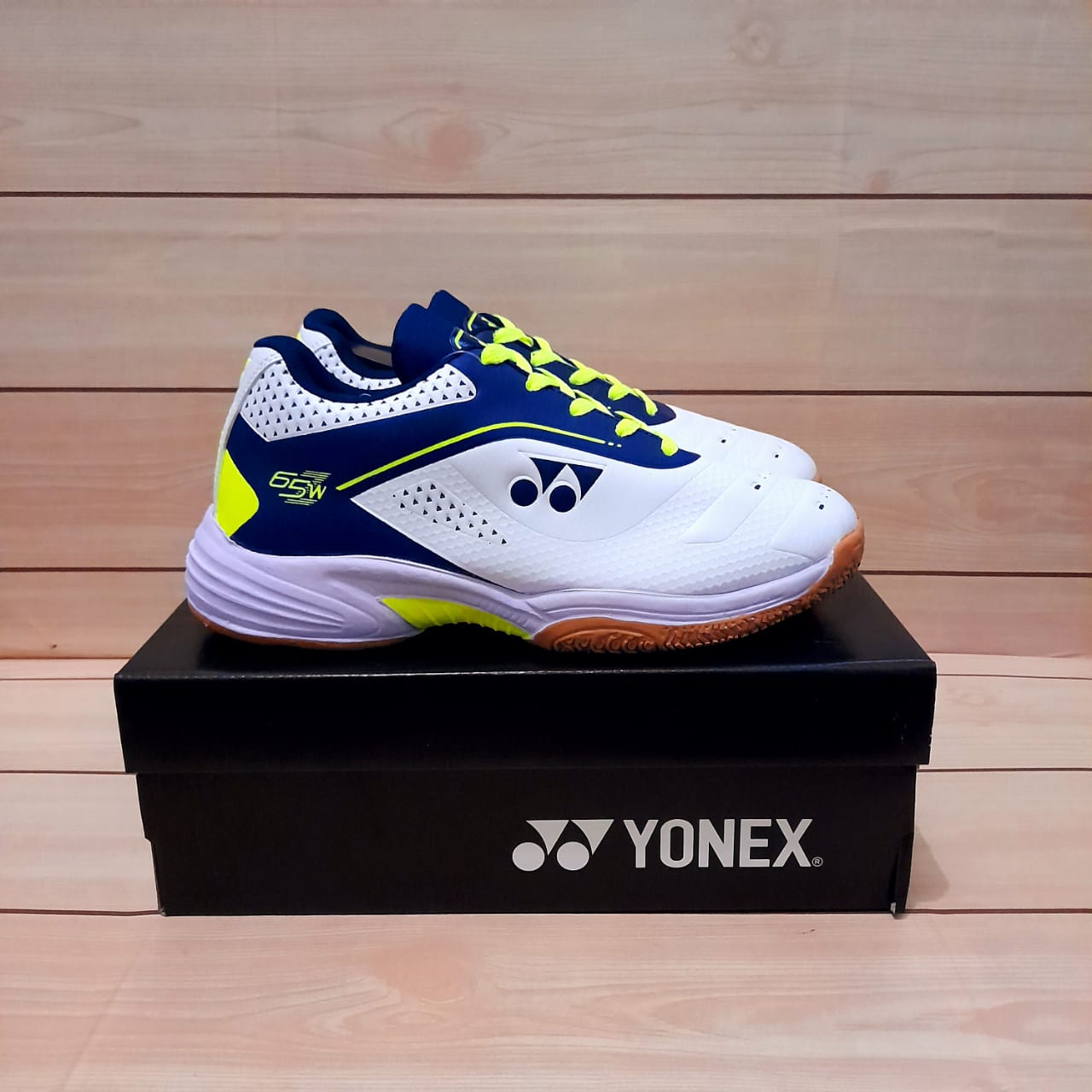 sepatu yonex badminton pria ringan sepatu bulutangkis