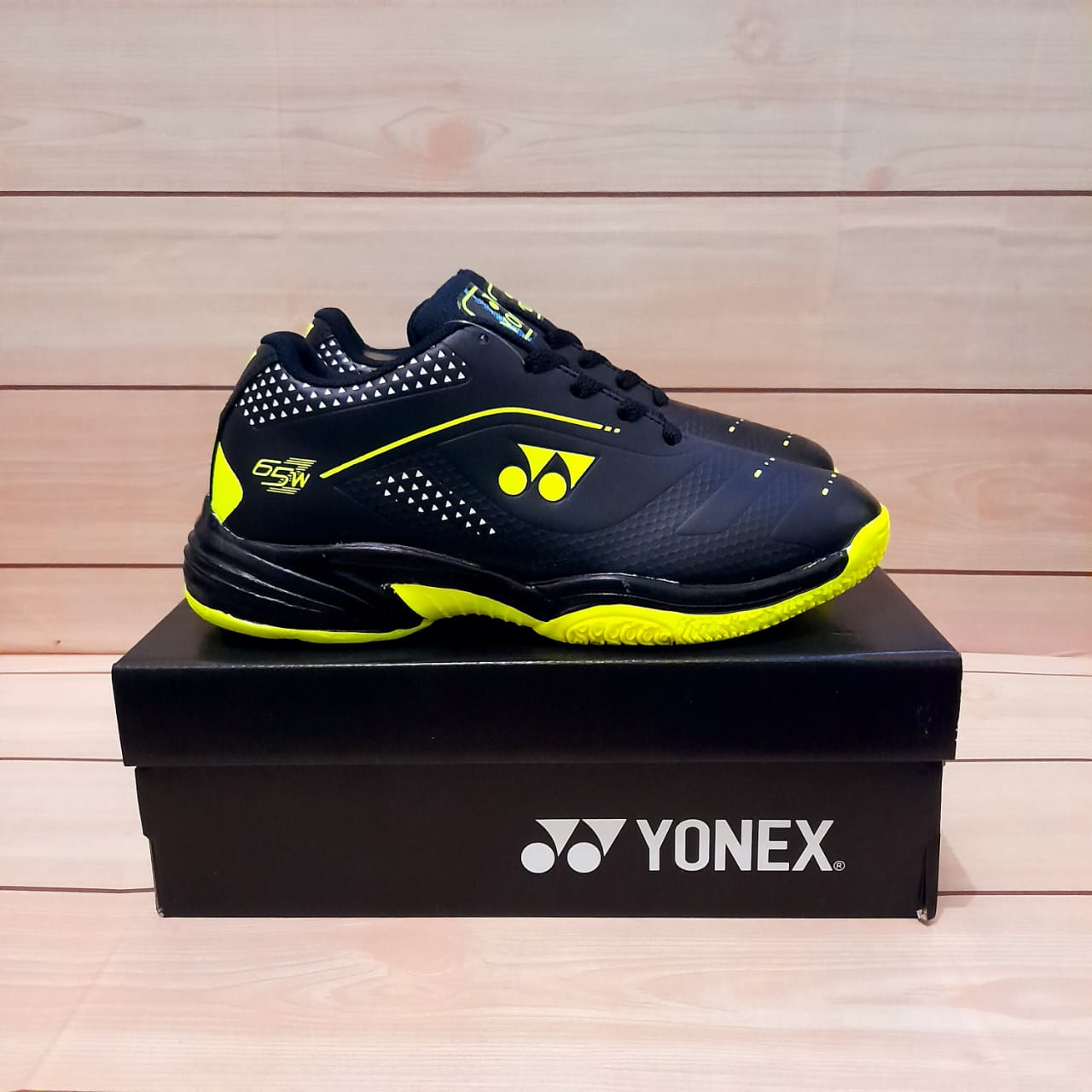 sepatu yonex badminton pria ringan sepatu bulutangkis