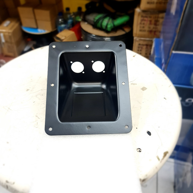 Panel Speakon KEONG - Panel Terminal Speaker Besi - Panel Speakon - Terminal Kotak untuk Box - Colokan Belakang Box Speaker - Panel Belakang Speaker - Terminal Box Speaker - Terminal Box Speaker Line Array