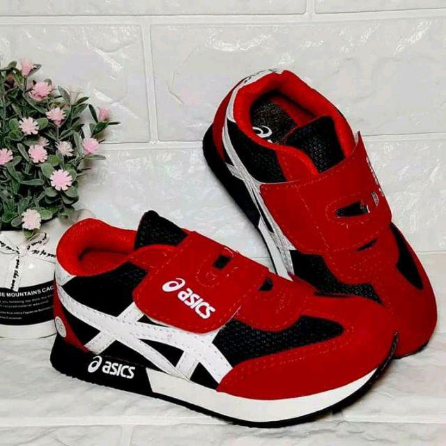 sepatu snekers anak H EN D warna merah
