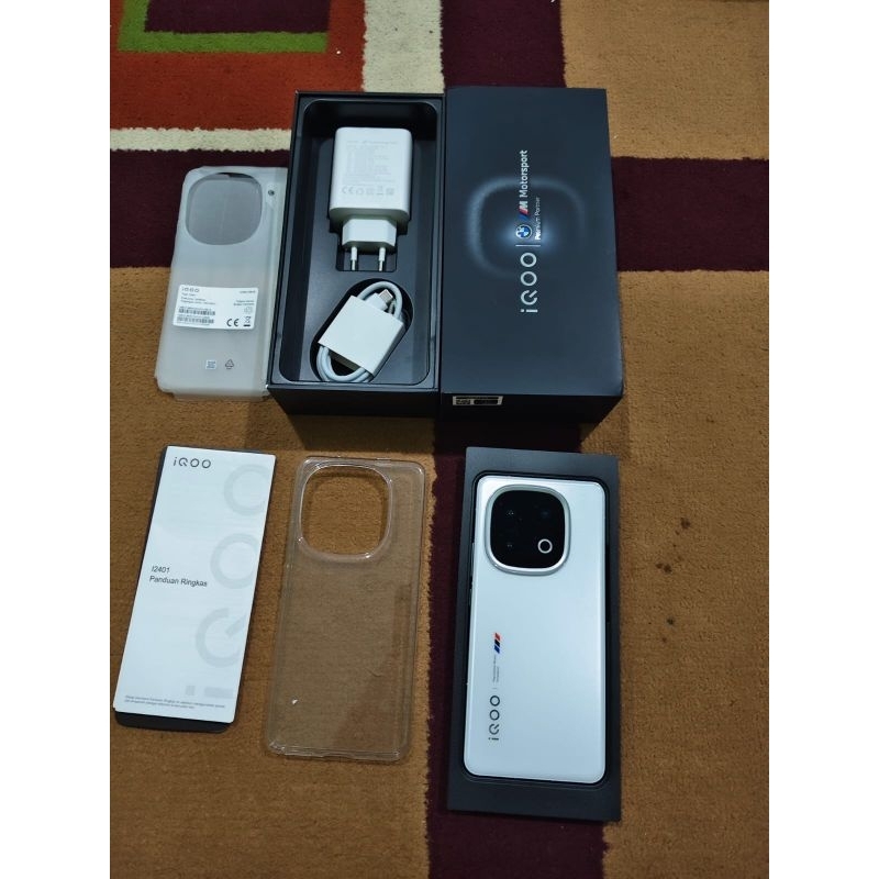 Jual Iqoo 13 12/256 Second Garansi Resmi Indonesia | Shopee Indonesia