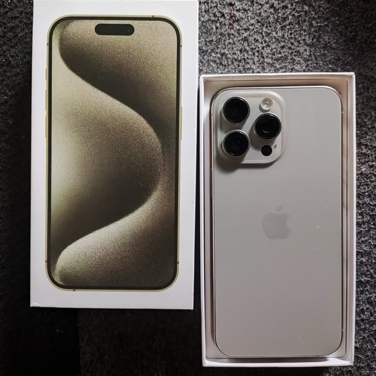 Forsale iPhone 15 Pro Max 256gb Natural Titanium Resmi Bea Cukai fullset Original
