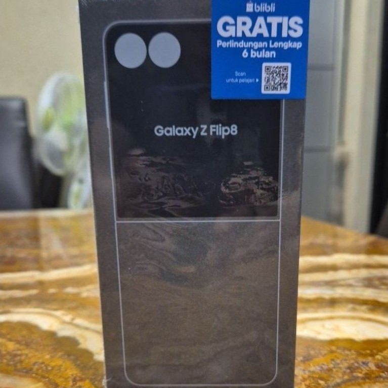 Samsung Galaxy Z Flip 8 12GB/256GB Graphite