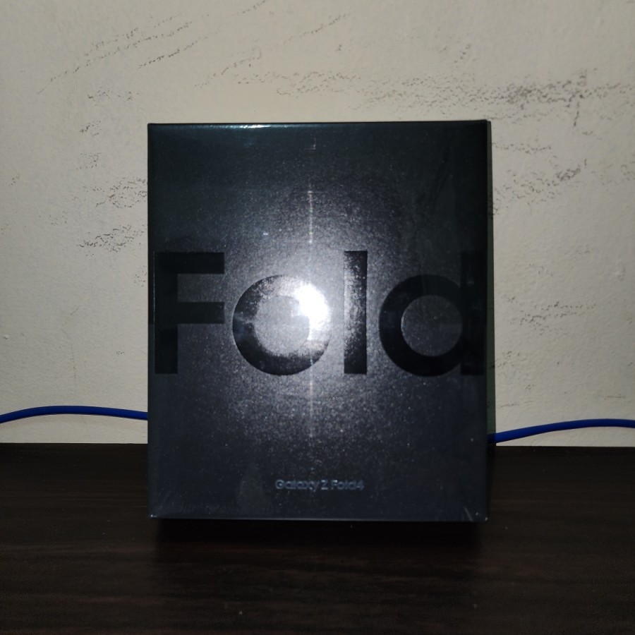 Samsung Galaxy Z Fold4 5G 12/256GB - Gray Green NEW BNIB