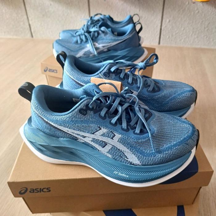 Forbs - Asics Superblast 2 Winter Sea Blue White Green Navy