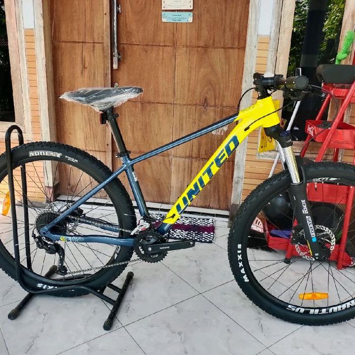 united clovis 3.1 ukuran S 29er | Lazada Indonesia