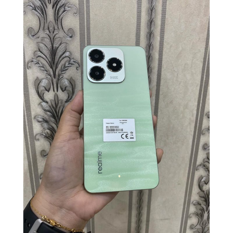 Realme C63