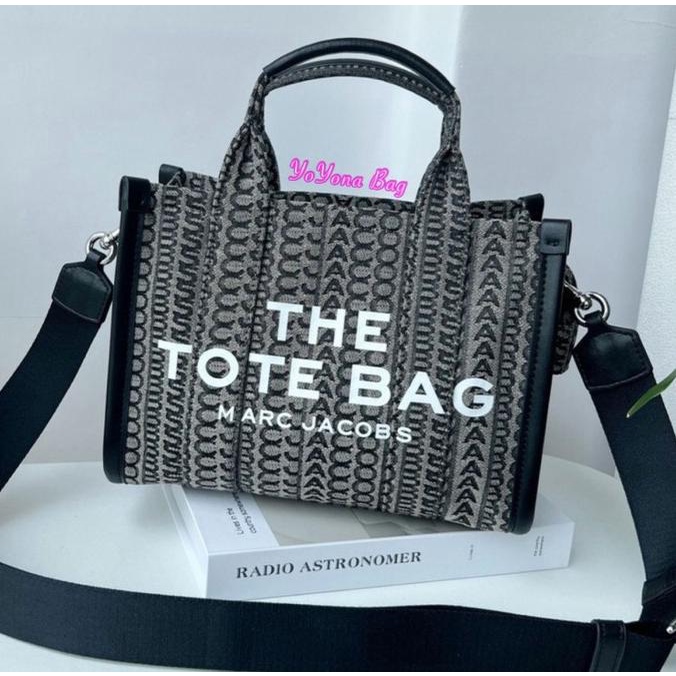 Tas Marc Jacobs The Tote Bag Monogram Jacquard M-J Tote Crossbody Bag Melaniagung12