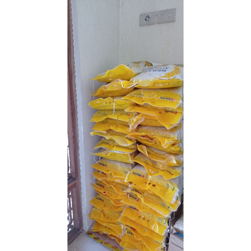Jual BERAS MEDIUM / SPHP 5KG | Shopee Indonesia