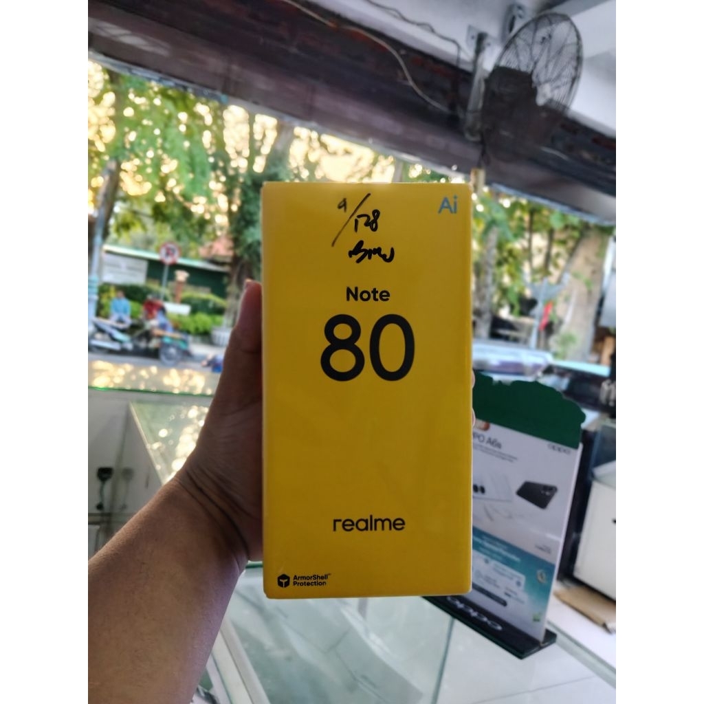 Realme Note 80