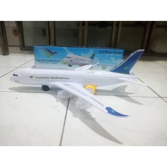 Jual Pesawat terbang Garuda Indonesia Airbus A380 | Shopee Indonesia