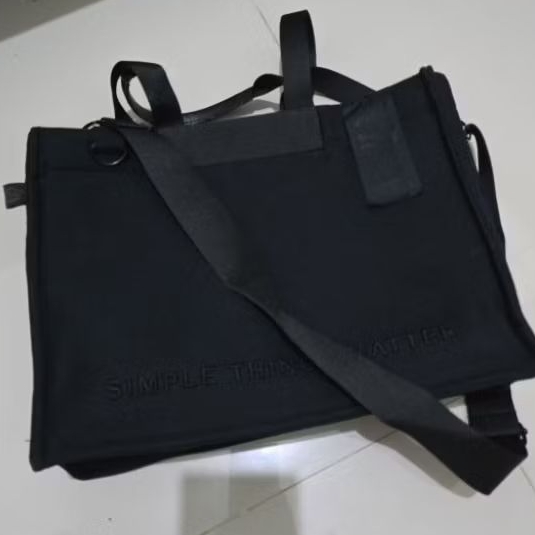 Jual Medium Catto Totebag Black on Black Grounds Studio [PRELOVED] | Shopee Indonesia