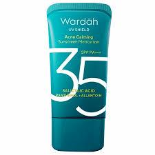 Wardah UV Shield Acne Calming Sunscreen Moisturizer SPF 35 PA+++