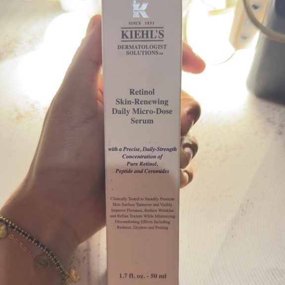 KIEHL’S- Retinol Skin-Renewing Daily Micro-Dose Serum