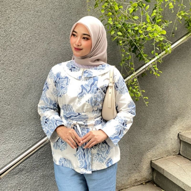 Jual BATIK TRUSMI Atasan Wanita Blouse Batik Motif Mega Mendung Bumi Obi Mop Biru | Shopee Indonesia