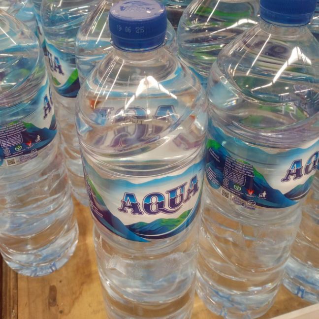 AQUA Air mineral 600ml | Lazada Indonesia